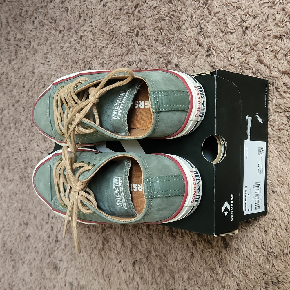 Converse - Picture 3 of 6